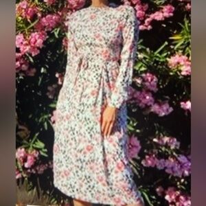 Senlis~NWOT~Romantic Floral Midi Dress~Plunging V-Back w/Zip Closure~Size L